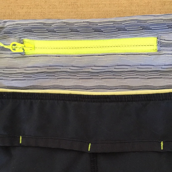 Lululemon Athletica Navy/Space Dye Twist Running Shorts - Picture 8 of 10